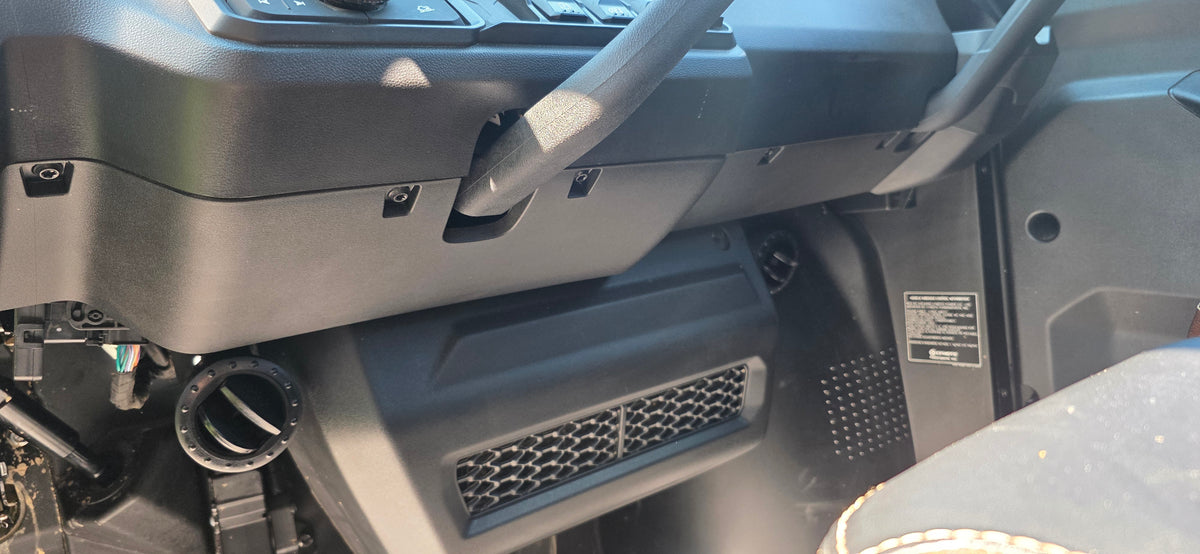 CFMoto U10 XL Pro Highland AC Heat Lower Vents Adjustable